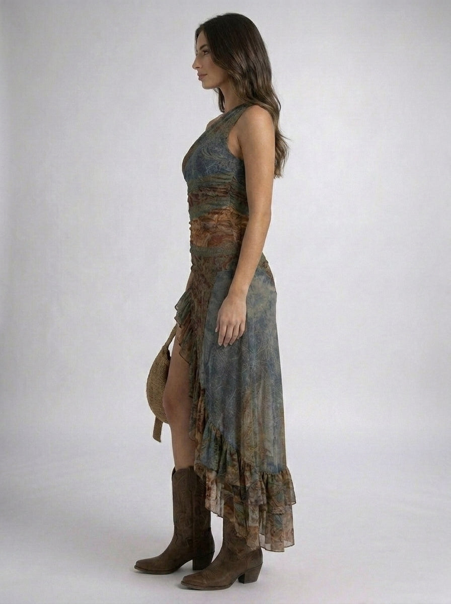 Marta | Vestido largo asimétrico con estampado étnico y abertura lateral